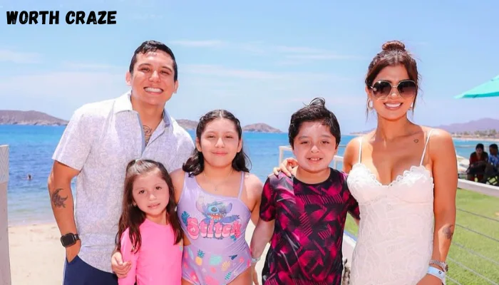 Edwin Luna with family